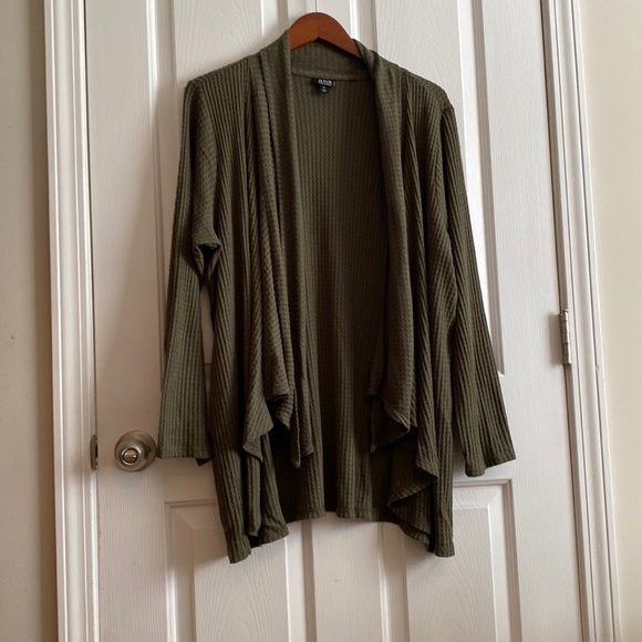 a.n.a Sweaters - a.n.a ribbed Olive green cardigan 0X